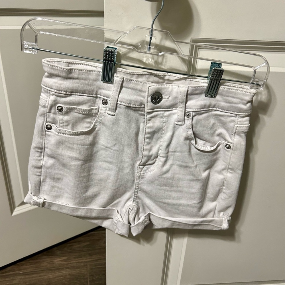 American Eagle Outfitters Crisp White Shorts